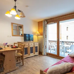https://letoile-dorcires-merlette-au-pieds-des-pistes.fr-provencehotel.com